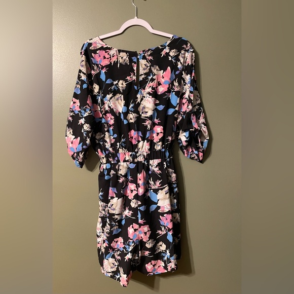 Plus 1X floral romper jumpsuit - Picture 4 of 7